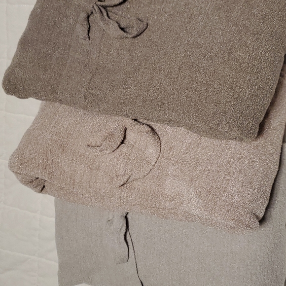 Barefoot dreams cardigan - Picture 8 of 8